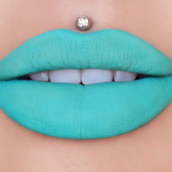 tiffanyblue_56a4a793-6ad7-45b3-b902-fa46bb6d4f31.jpg